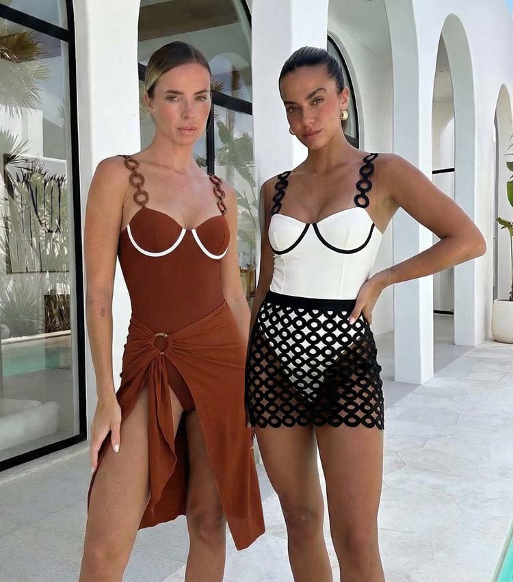 Ring Decoration White One Piece Swimsuit and Skirt	