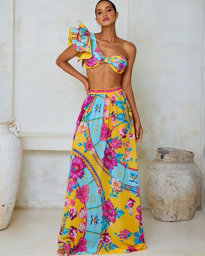 Constellation Flower Print Ruffled Bikini Swimsuit and Sarong	