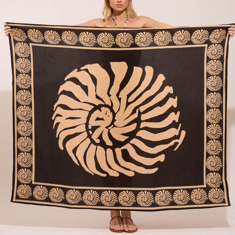 Black V-Neck Conch Decoration One Piece Swimsuit and sarong
