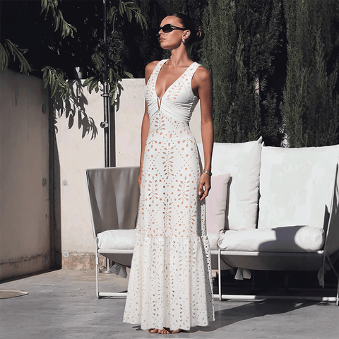 V Neck Solid Color Laser Cutting Flower One Piece Swimsuit and Skirt	