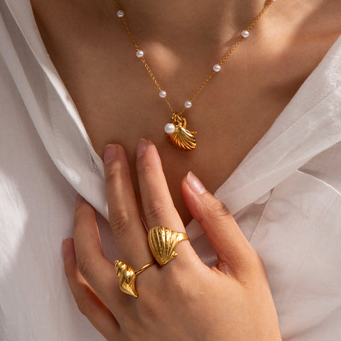 Shell Necklace