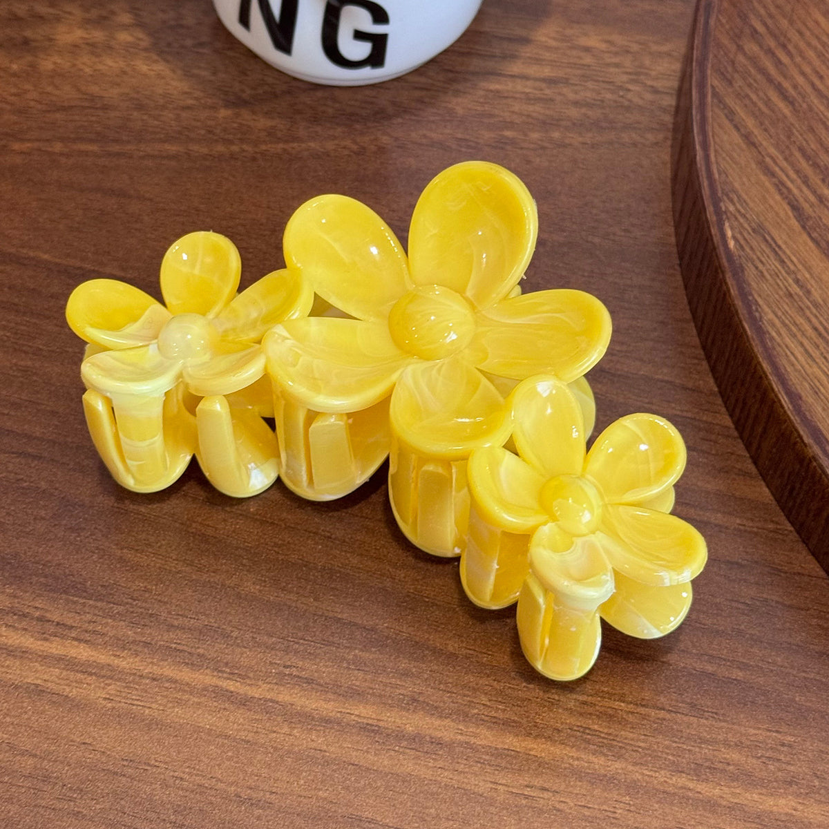 Flower hair clip