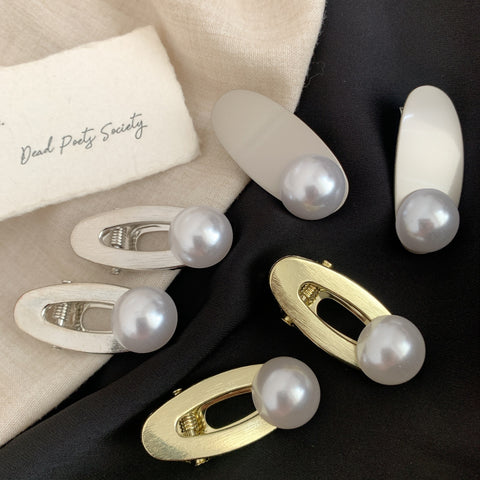 Metallic hair clip