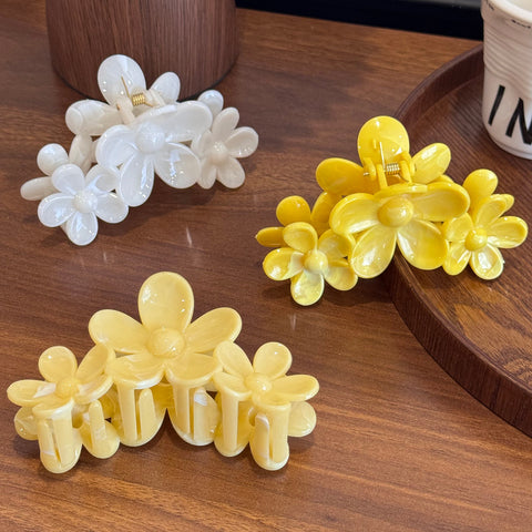 Flower hair clip