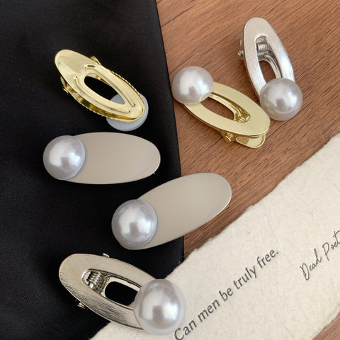 Metallic hair clip