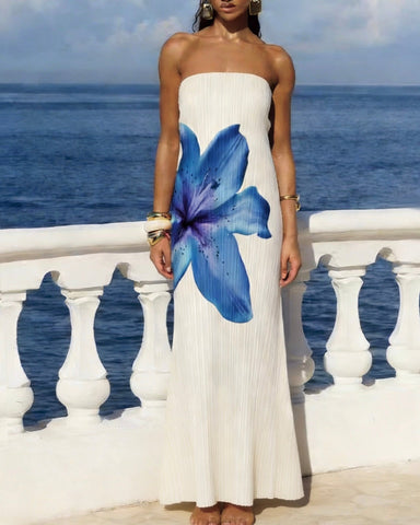 Resort-style pleated strapless dress